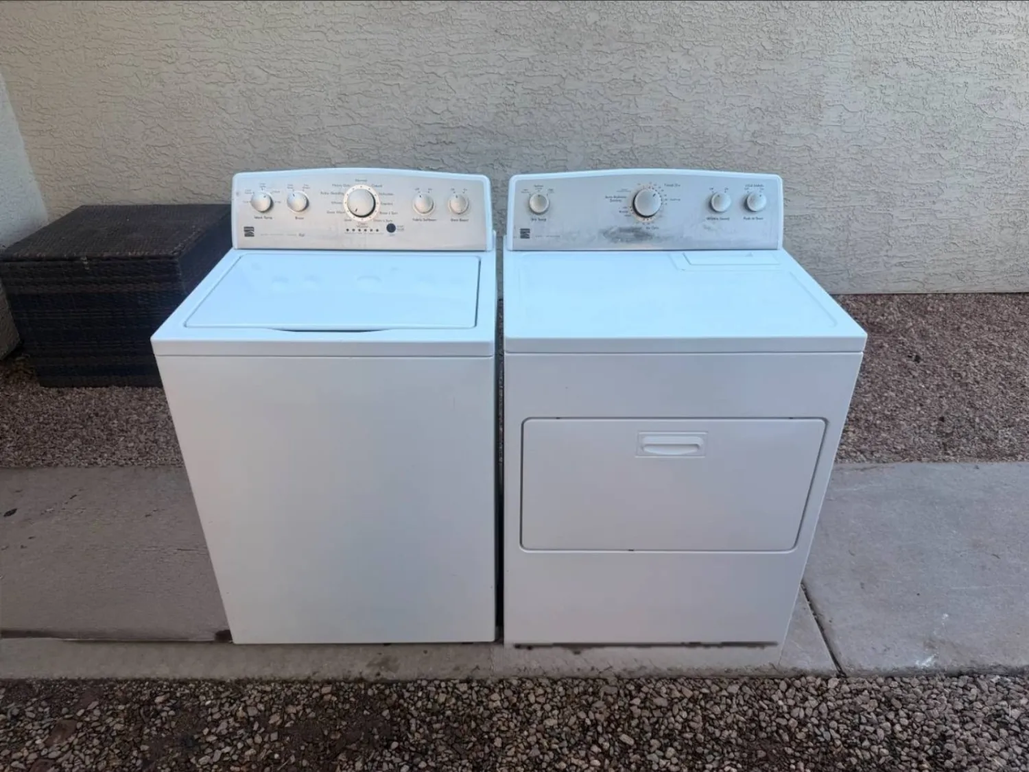 Lavadora Kenmore de carga superior con secadora blanca